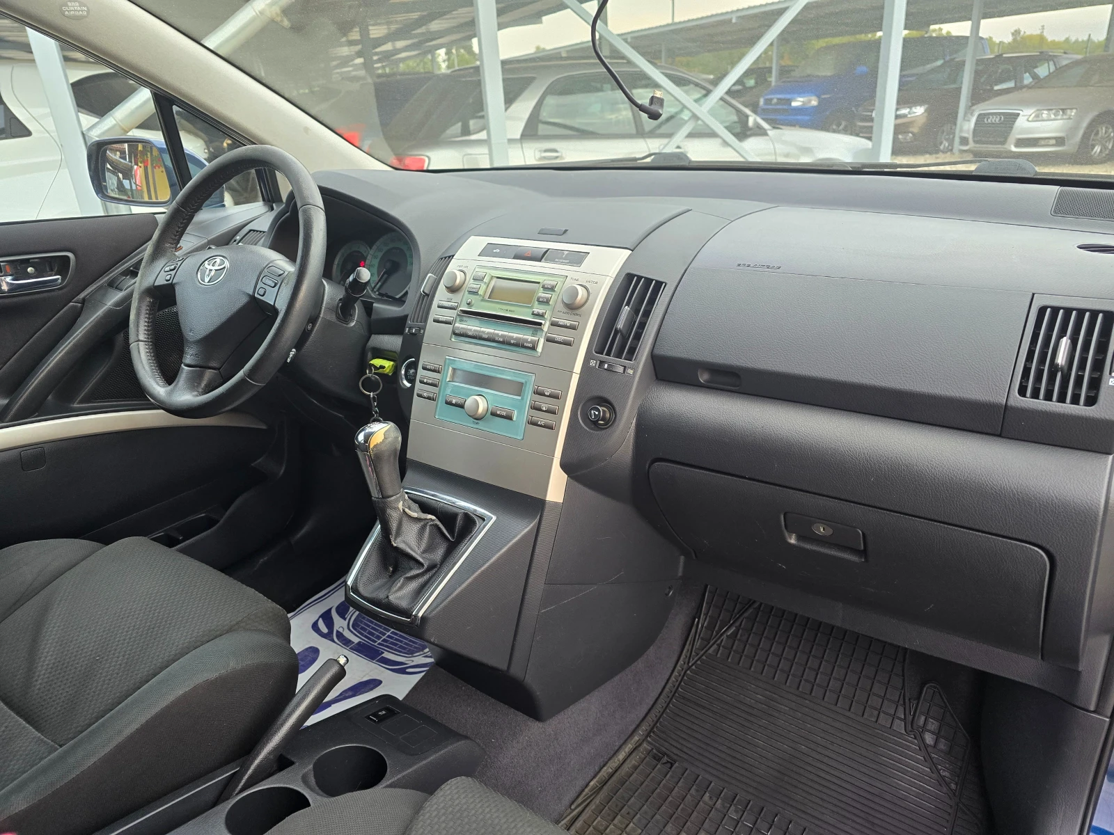 Toyota Corolla verso 2.2D-4D 136кс.  - изображение 9