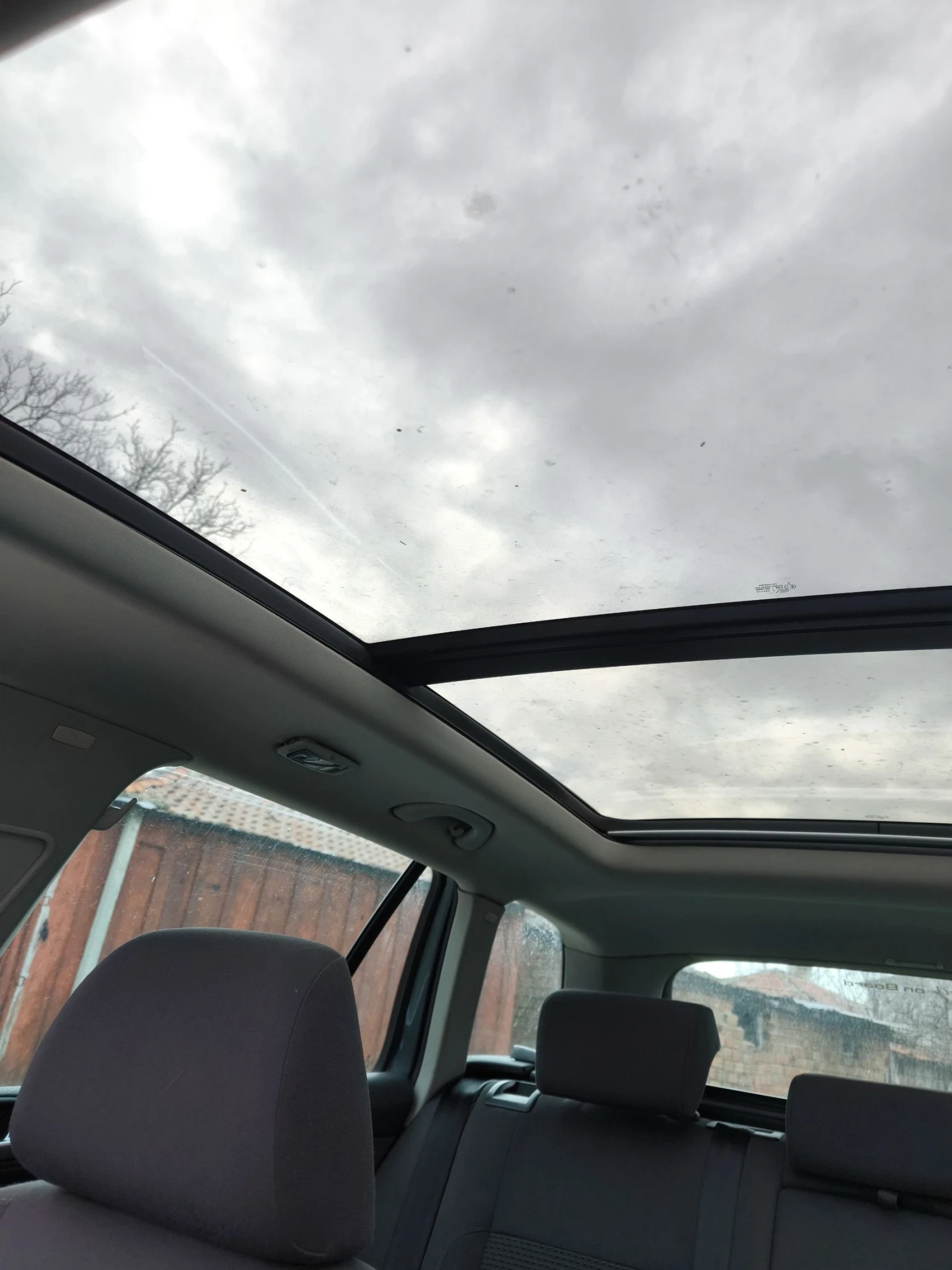 VW Golf 1.9 tdi Panorama , снимка 12 - Автомобили и джипове - 53394227