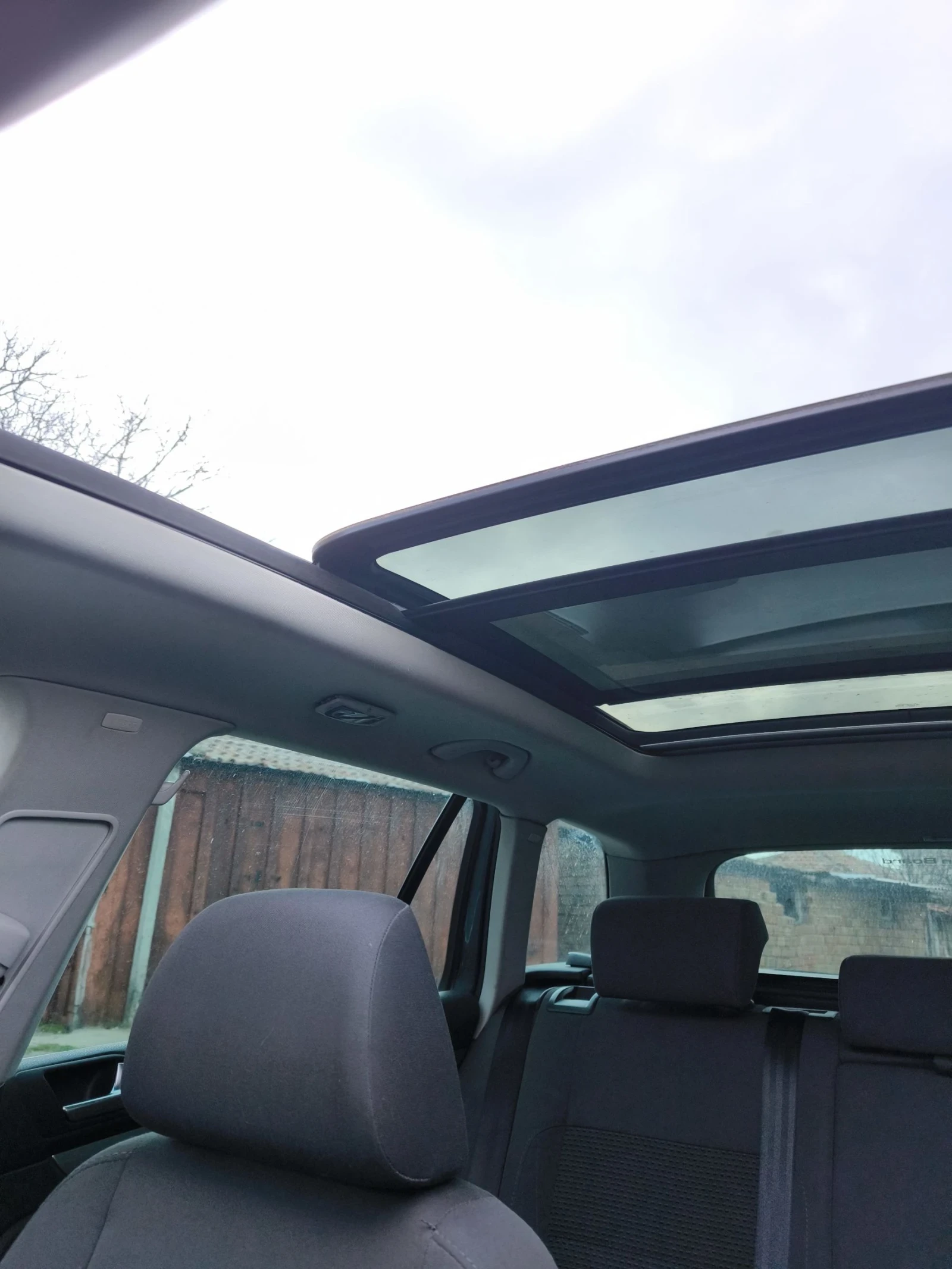 VW Golf 1.9 tdi Panorama , снимка 13 - Автомобили и джипове - 53394227