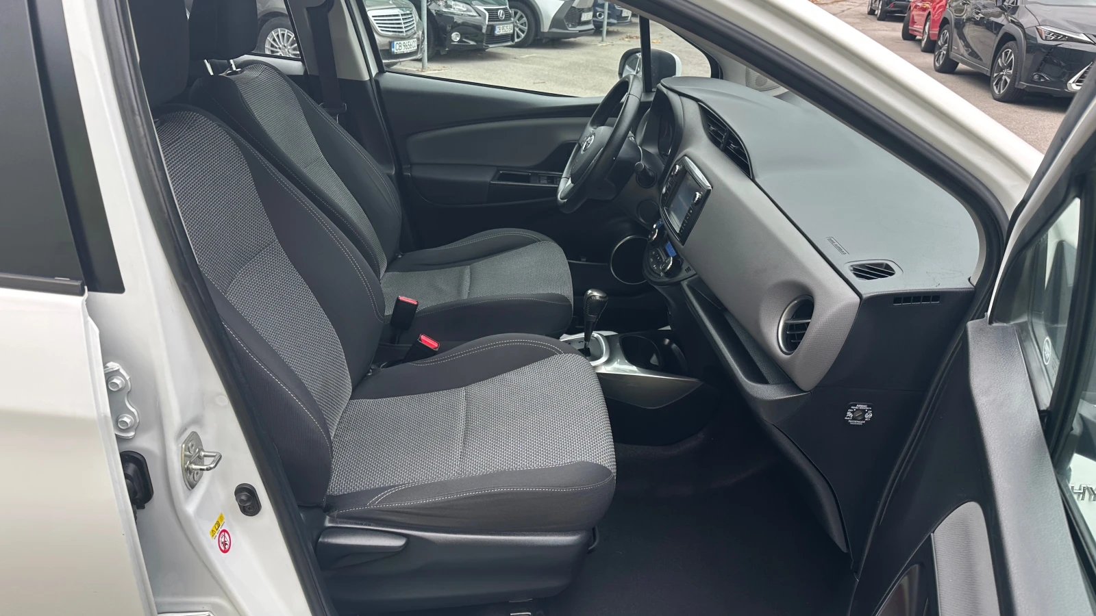 Toyota Yaris 1.5 Hybrid Luna | Mobile.bg   11