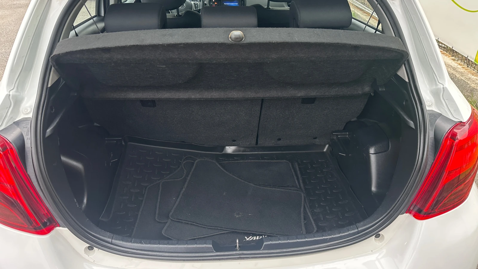 Toyota Yaris 1.5 Hybrid Luna - изображение 10