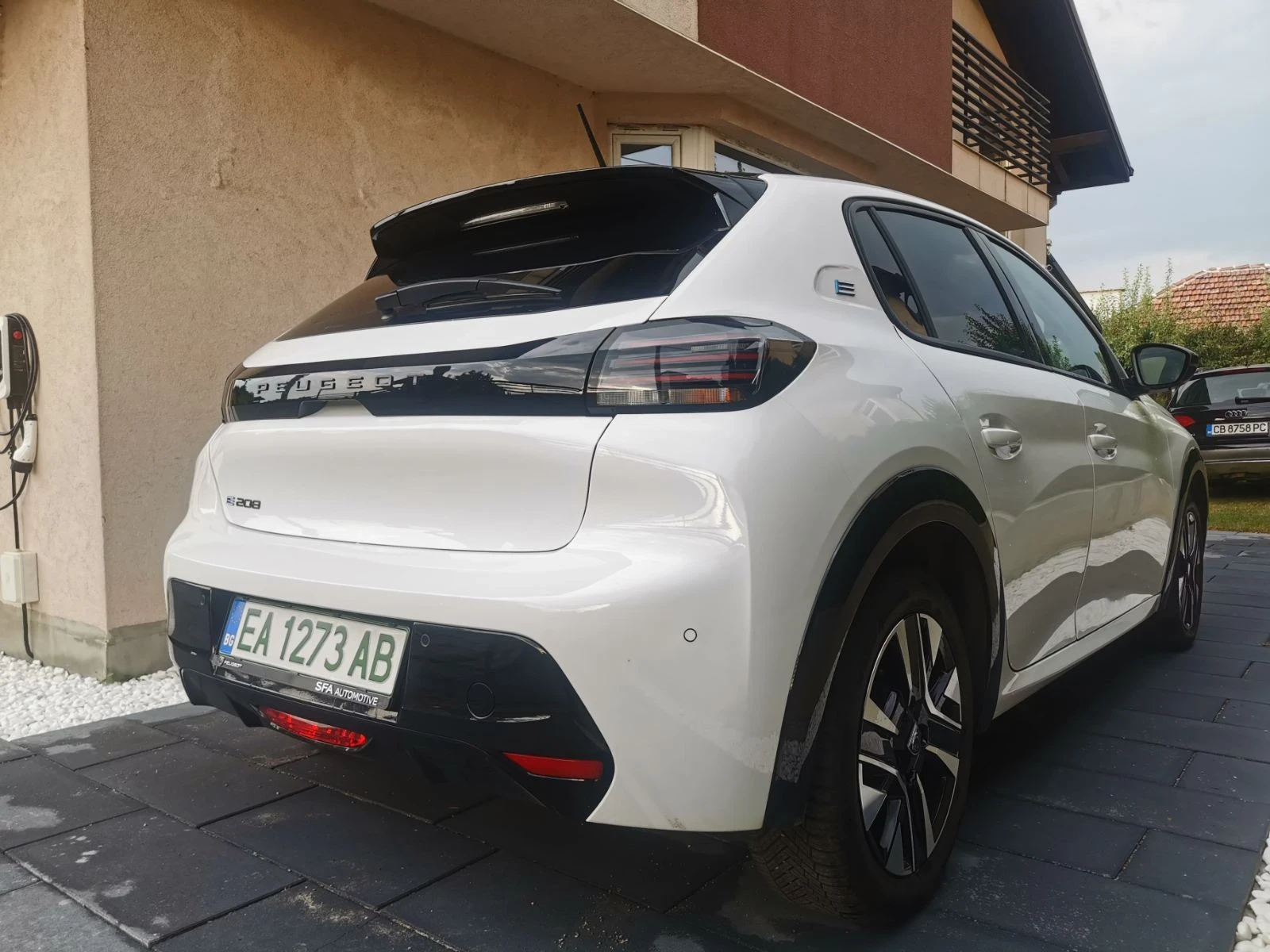 Peugeot 208 Electric ? | Mobile.bg � ����������� 3