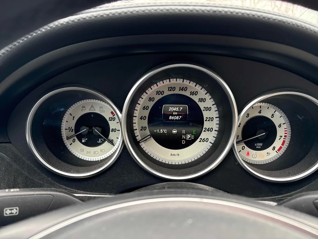 Mercedes-Benz CLS 550 2015 FACE 4MATIC * ПРЕДСТАВИТЕЛСТВО НА MERCEDES *  - изображение 8