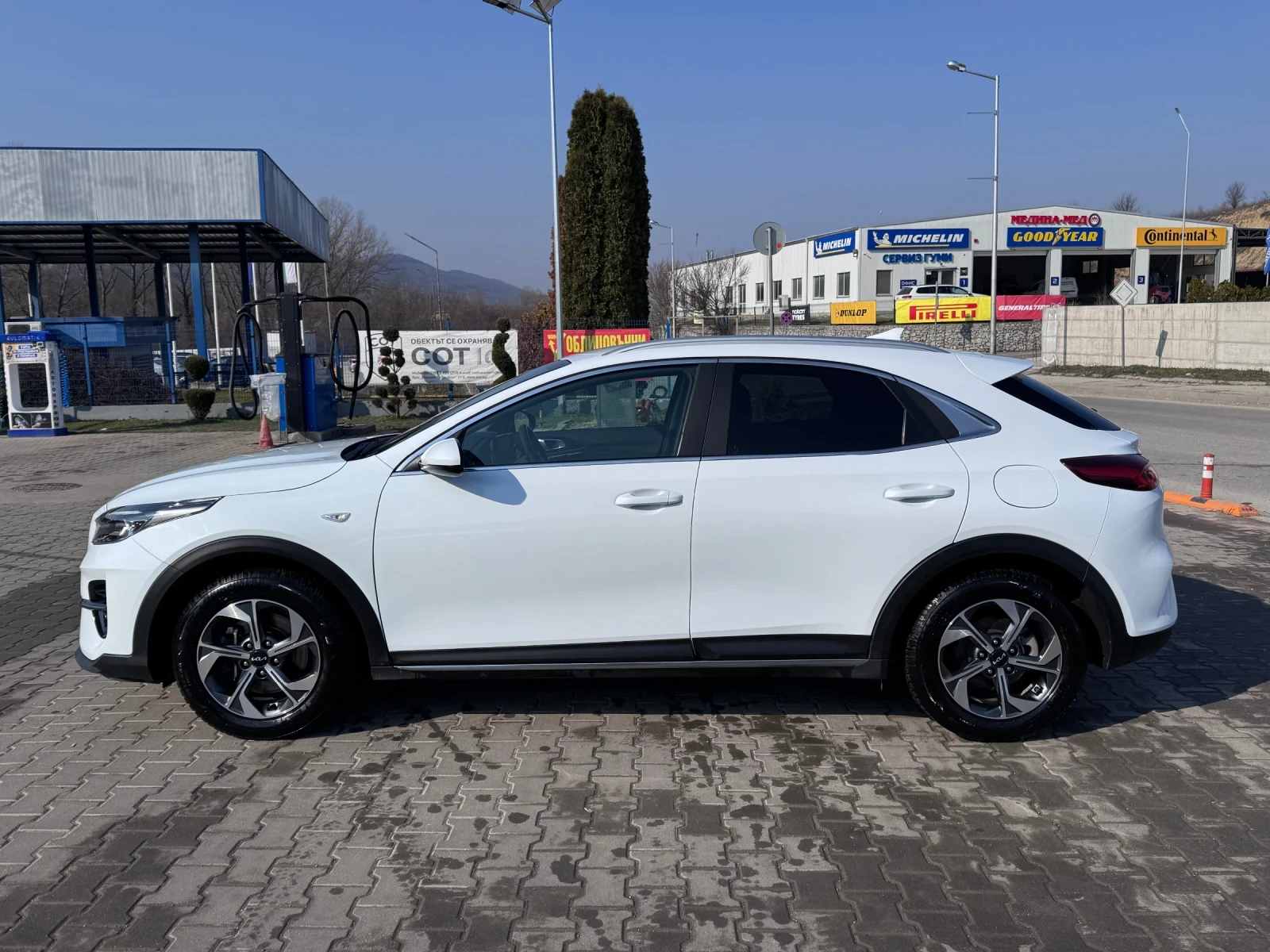 Kia XCeed 1.0 T-GDI, снимка 3 - Автомобили и джипове - 53732033