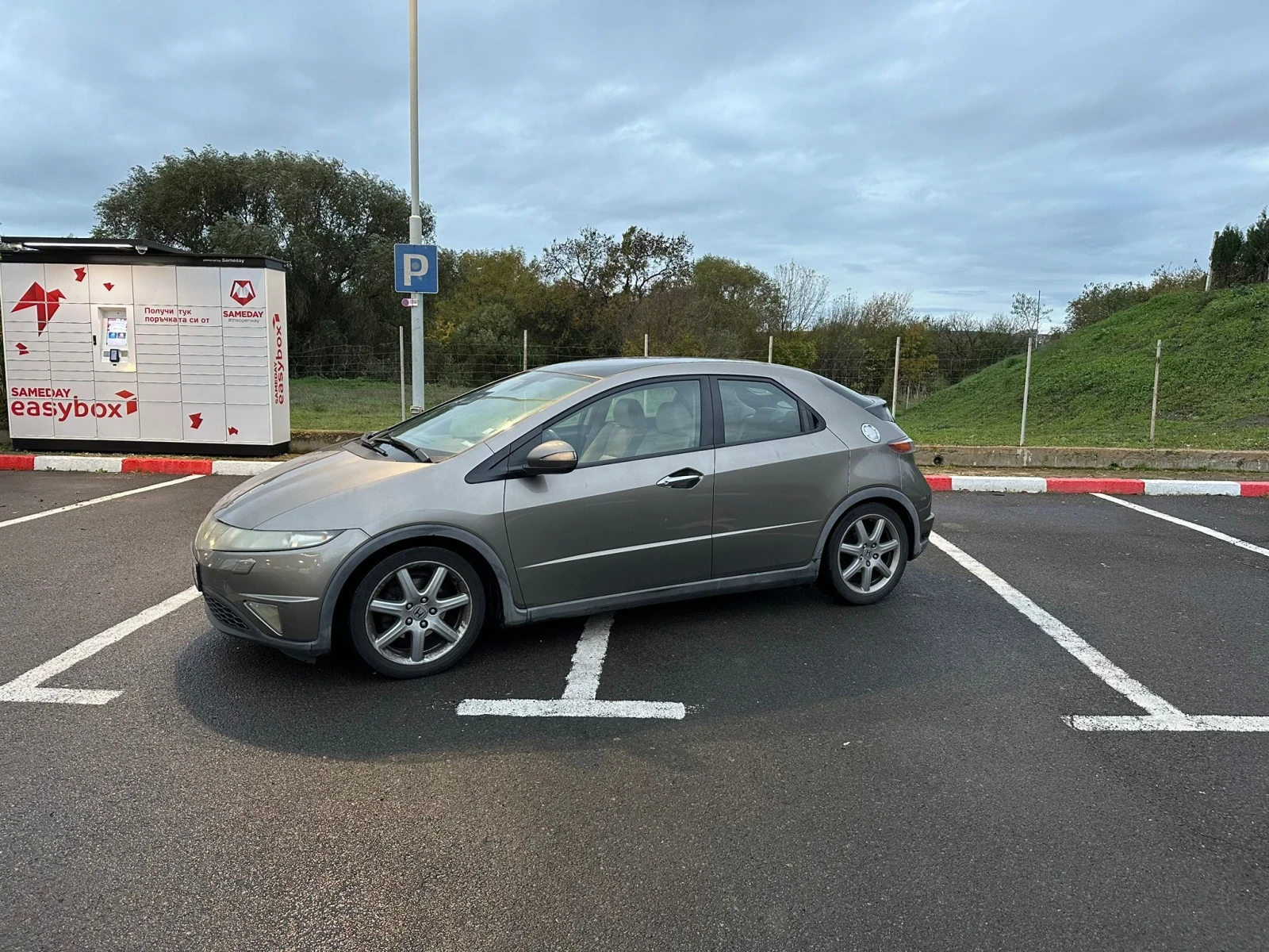 Honda Civic 1.8 , снимка 2 - Автомобили и джипове - 53754748