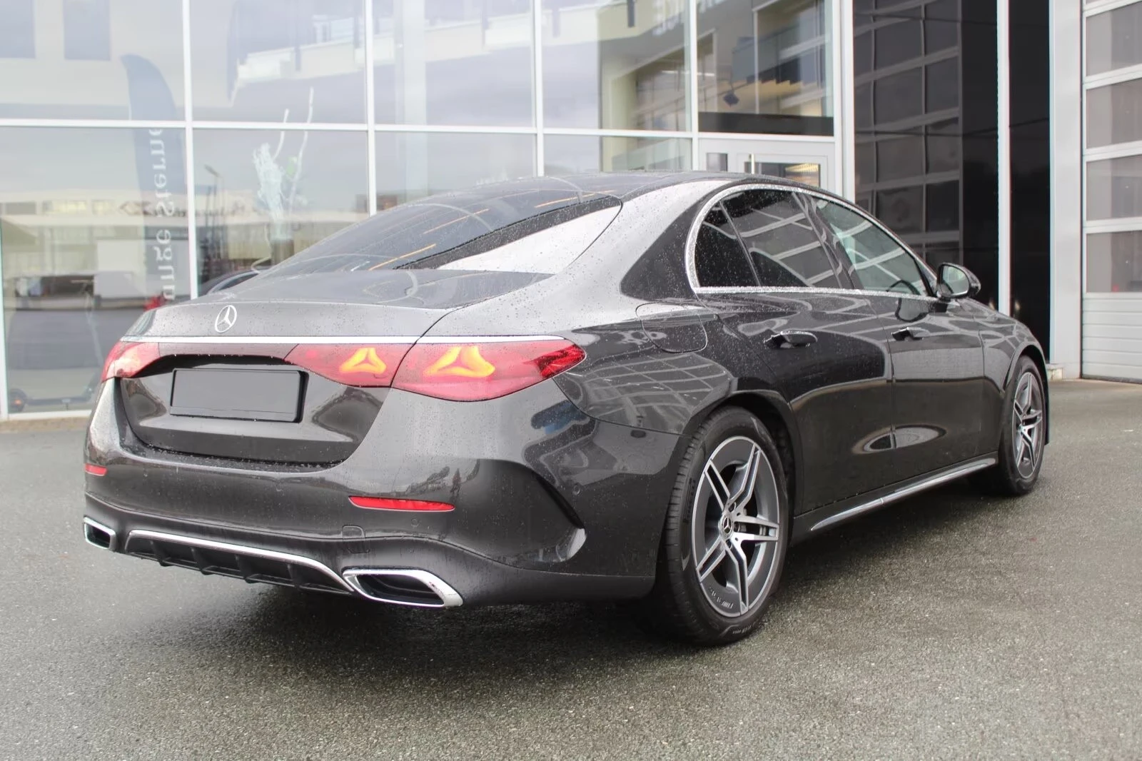 Mercedes-Benz E 200 AMG/ SUPERSCREEN/ 360/ MEMORY/ DIGITAL LIGHT/, снимка 2 - Автомобили и джипове - 53885369