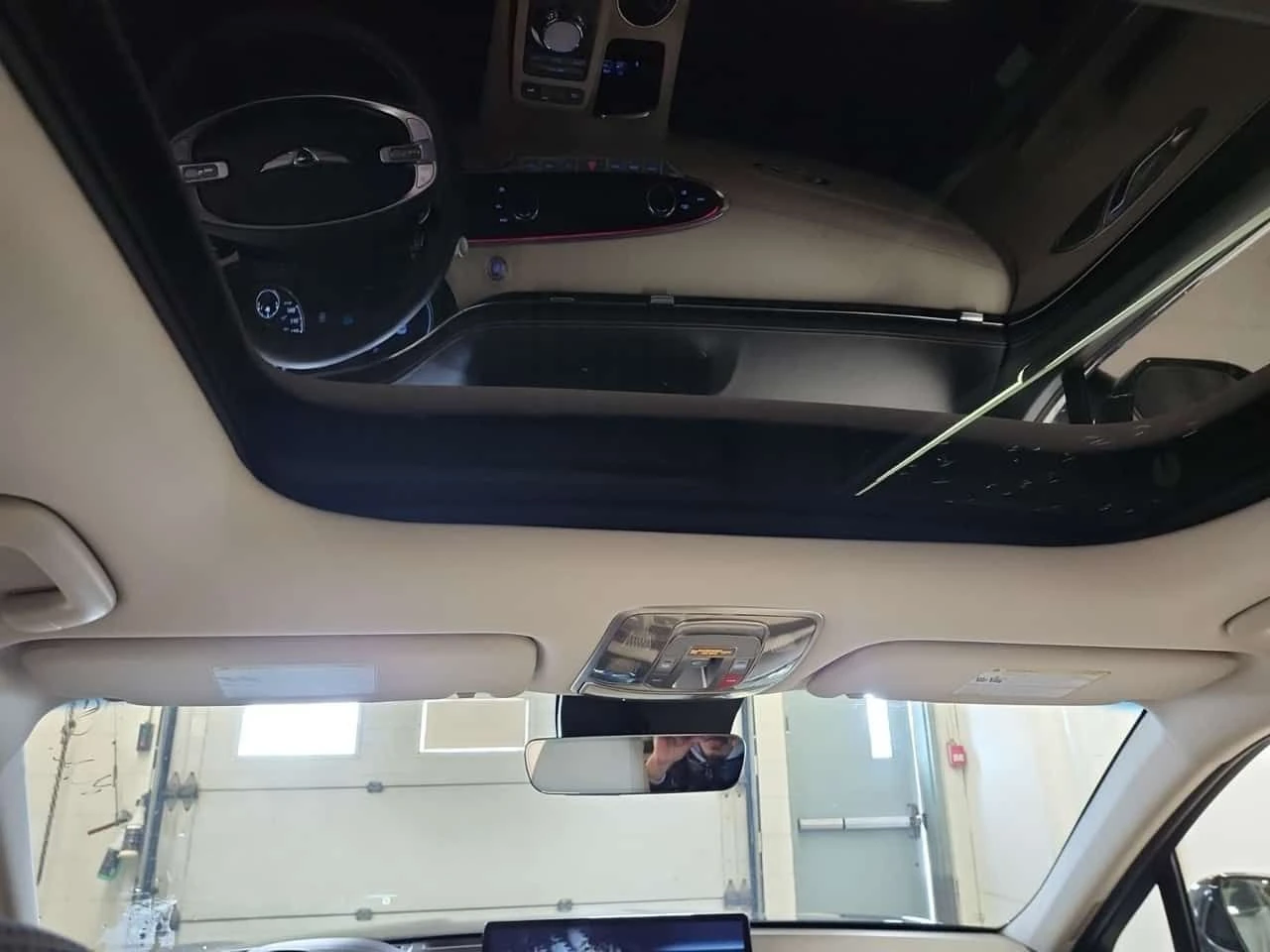 Genesis GV70 2.5T ADVANCED PLUS| HUD| 360| PANO| AMBIENT| , снимка 15 - Автомобили и джипове - 53985665