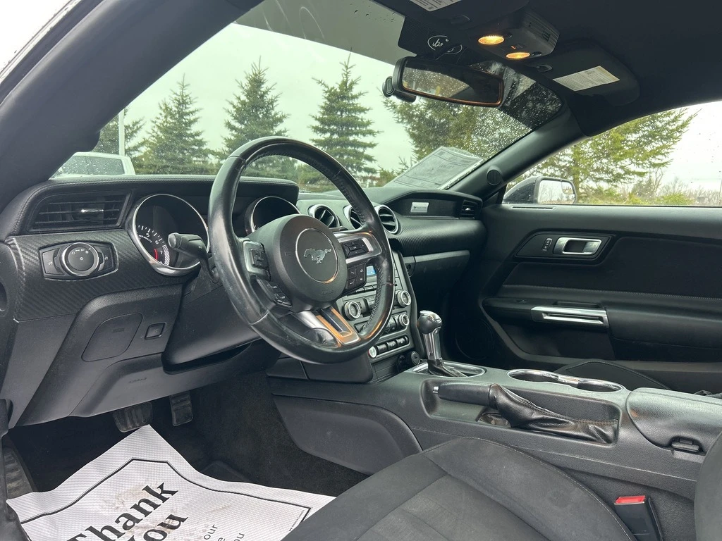 Ford Mustang * * CARFAX * * АВТО КРЕДИТ * * , снимка 6 - Автомобили и джипове - 53991031