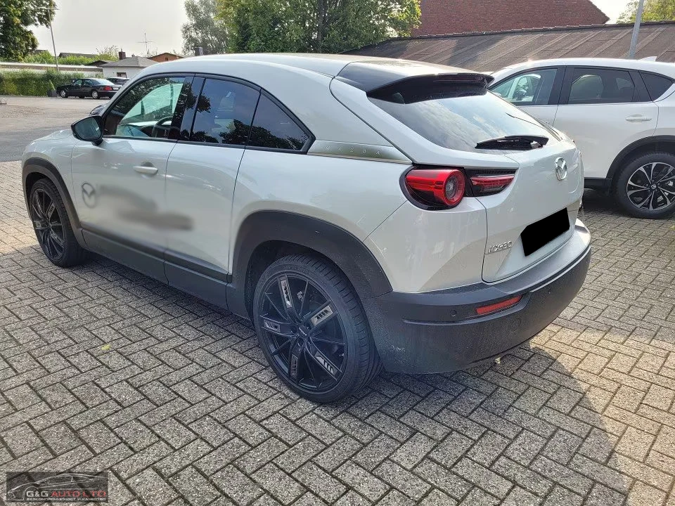 Mazda MX-30 eSKYACTIV/110HP/MAKOTO/PANO/HUD/MEMO/360/BOSE/998g, снимка 3 - Автомобили и джипове - 54039070