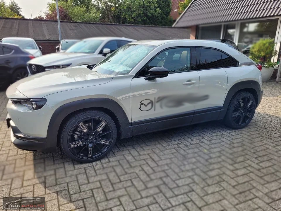 Mazda MX-30 eSKYACTIV/110HP/MAKOTO/PANO/HUD/MEMO/360/BOSE/998g, снимка 2 - Автомобили и джипове - 54039070