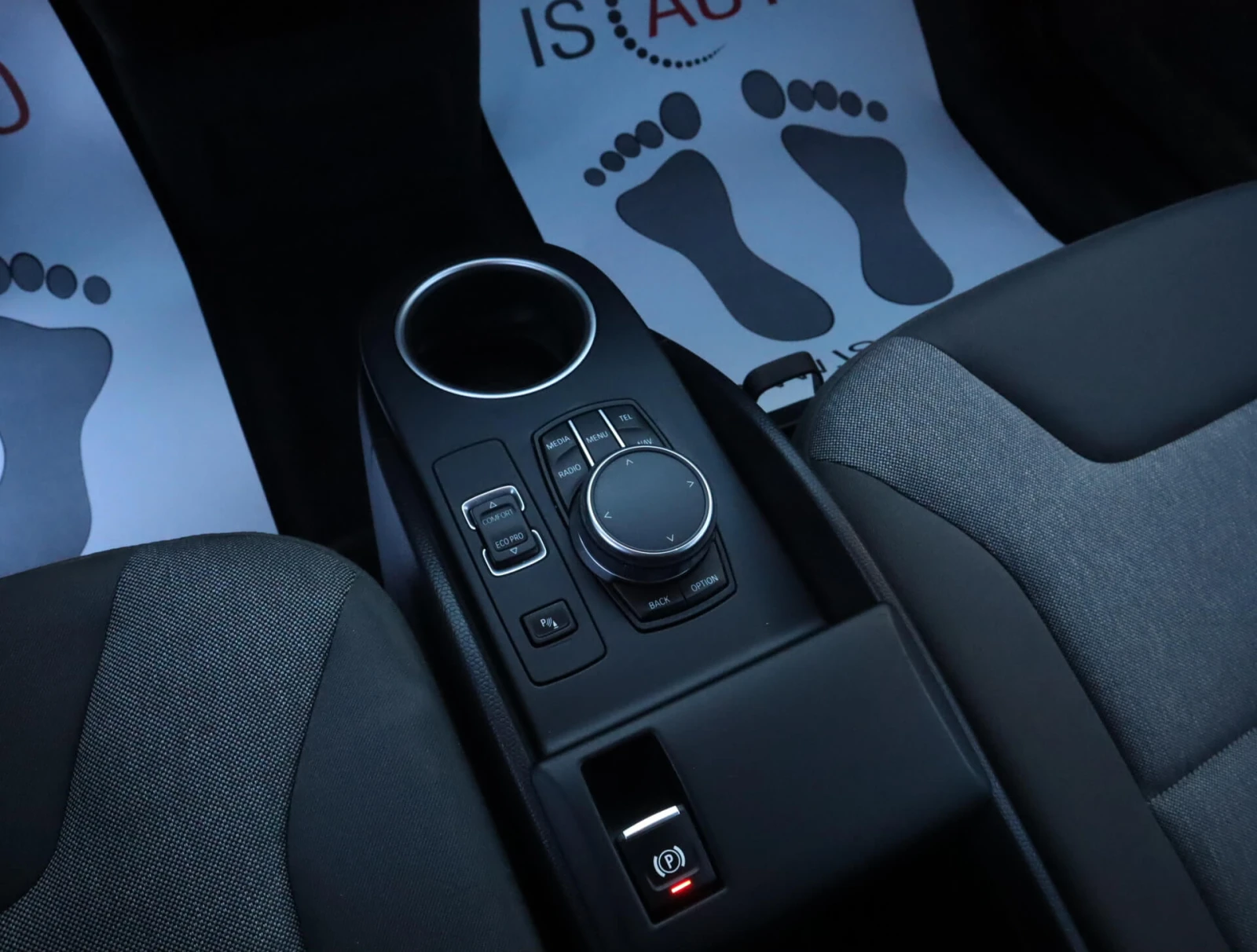 BMW i3 FullLed/Подгрев/PDC/Comfort/Cruise Control/, снимка 10 - Автомобили и джипове - 54184655