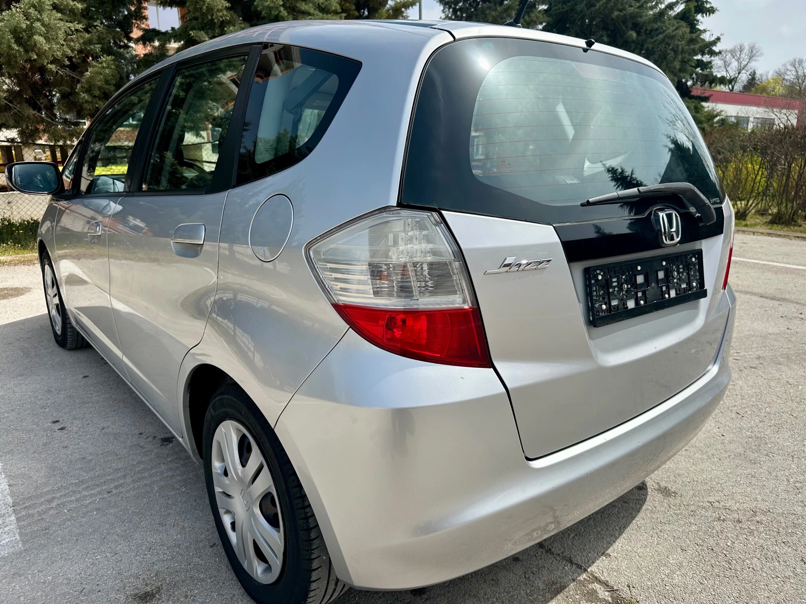 Honda Jazz 1.4 I АВТОМАТ, снимка 6 - Автомобили и джипове - 54206369