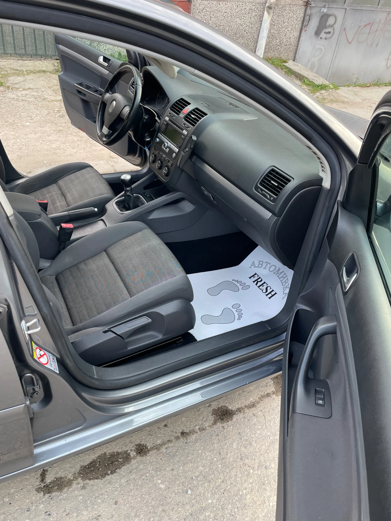 VW Golf 1.9 TDI 2007, снимка 8 - Автомобили и джипове - 54482364