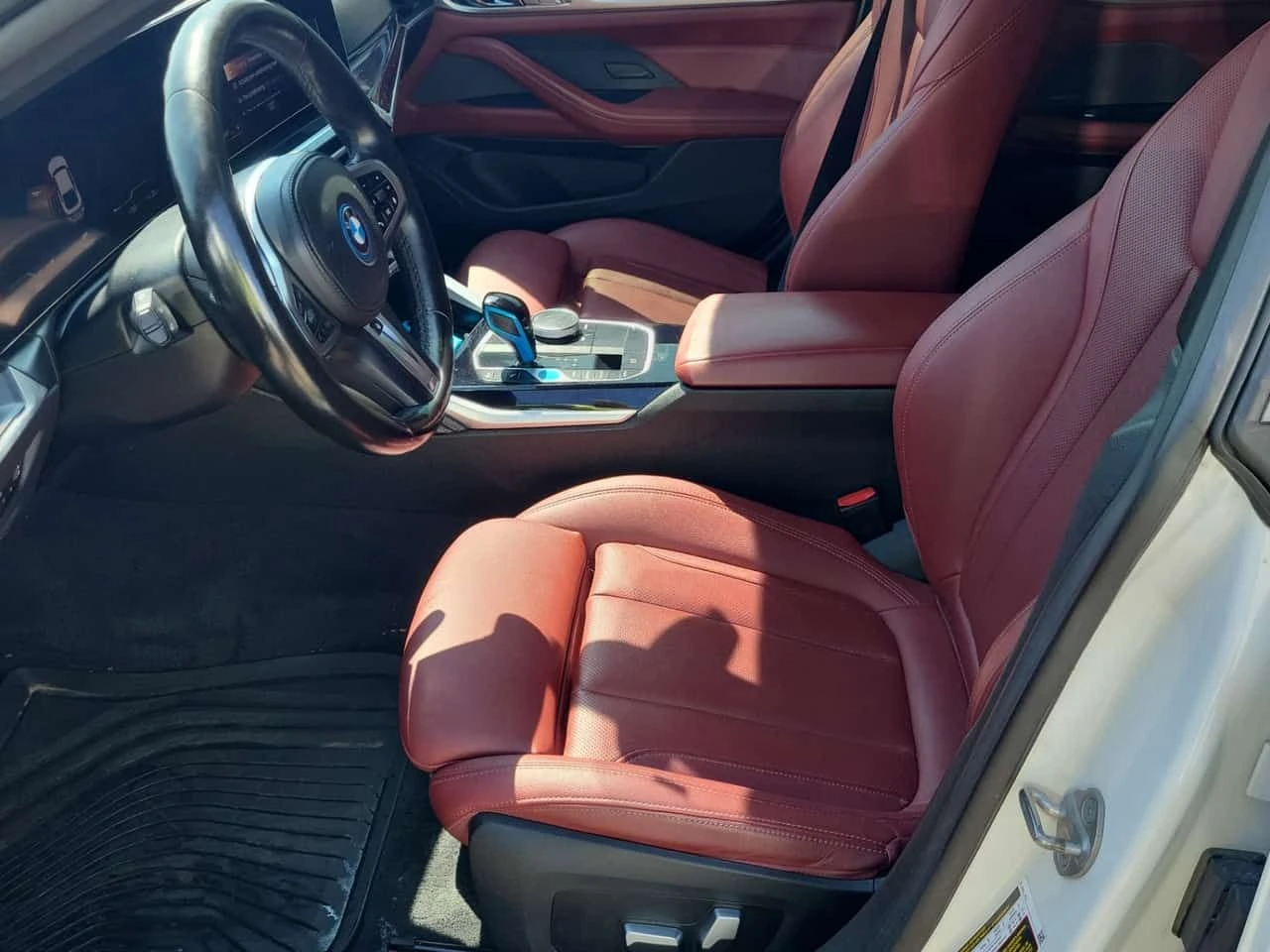 BMW i4 Gran Coupe Edrive40  CARFAX, снимка 4 - Автомобили и джипове - 54777706