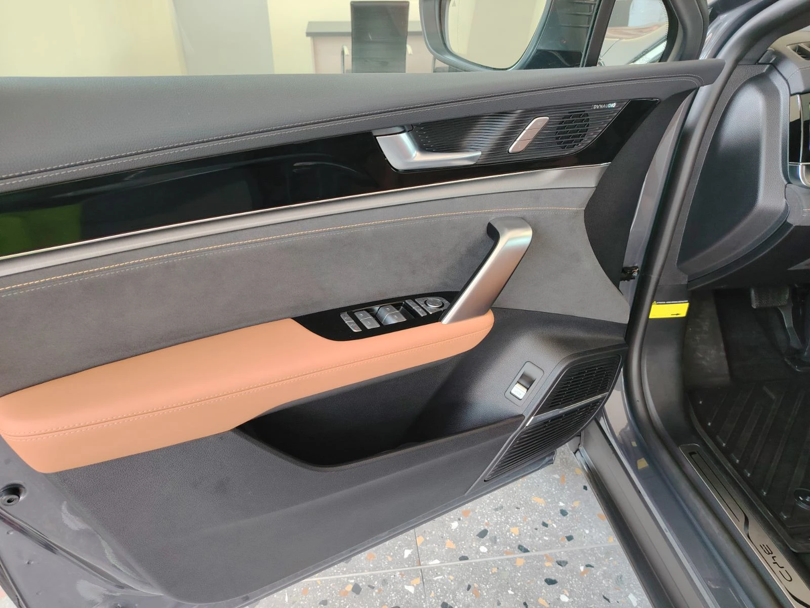 BYD Tang Tang II 517��.108.8kWh | Mobile.bg � ����������� 9