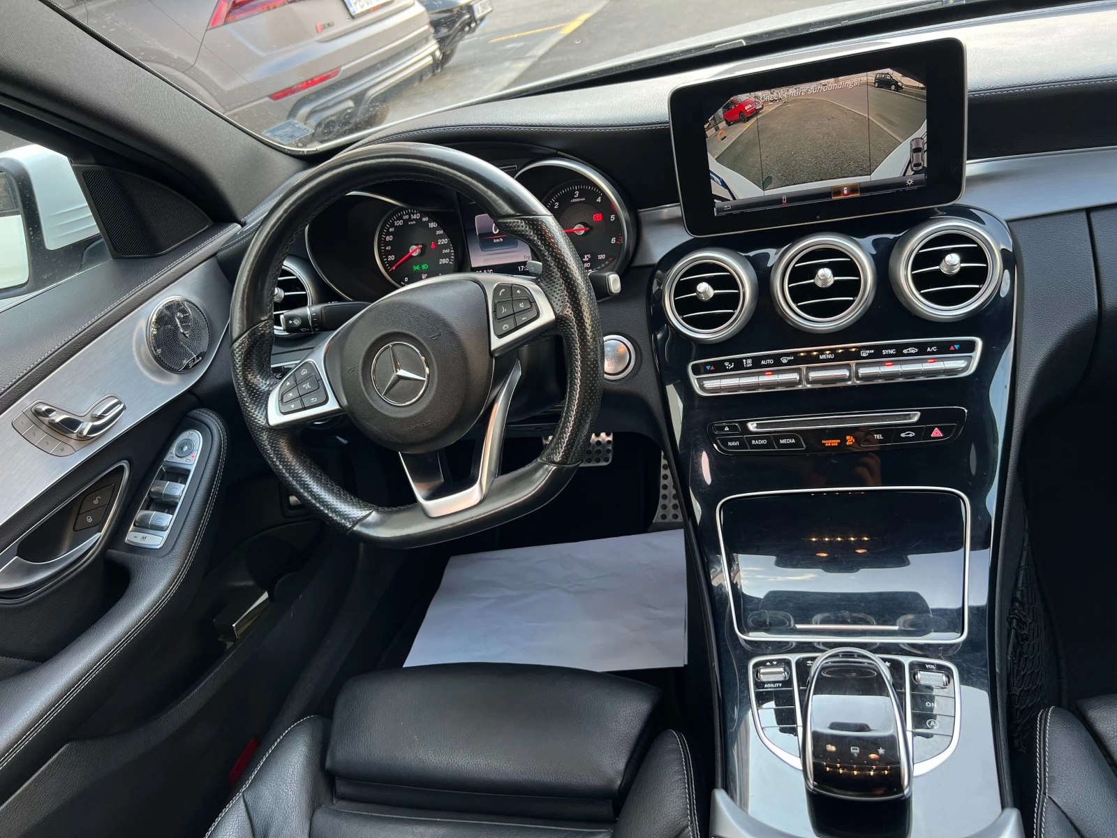 Mercedes-Benz C 220 CDI AMG FULL LED HEAD UP KEYLESS GO BURMESTER, снимка 13 - Автомобили и джипове - 55149482