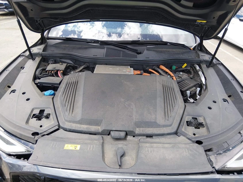 Audi E-Tron Sportback Premium Plus S Line Quattro, снимка 10 - Автомобили и джипове - 55246210