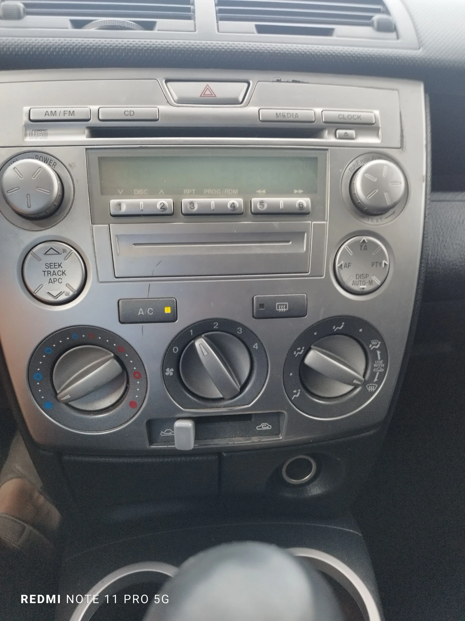 Mazda 2 1400, снимка 6 - Автомобили и джипове - 55334459
