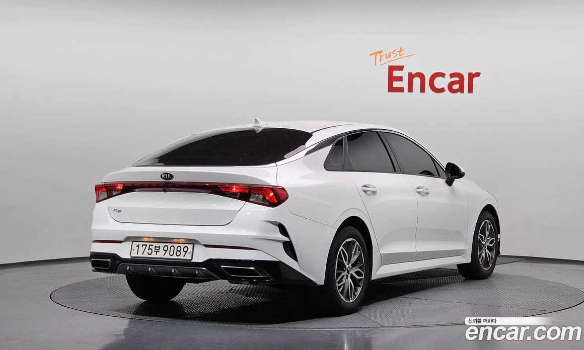 Kia K5 2.0 Trendy, снимка 2 - Автомобили и джипове - 55669018