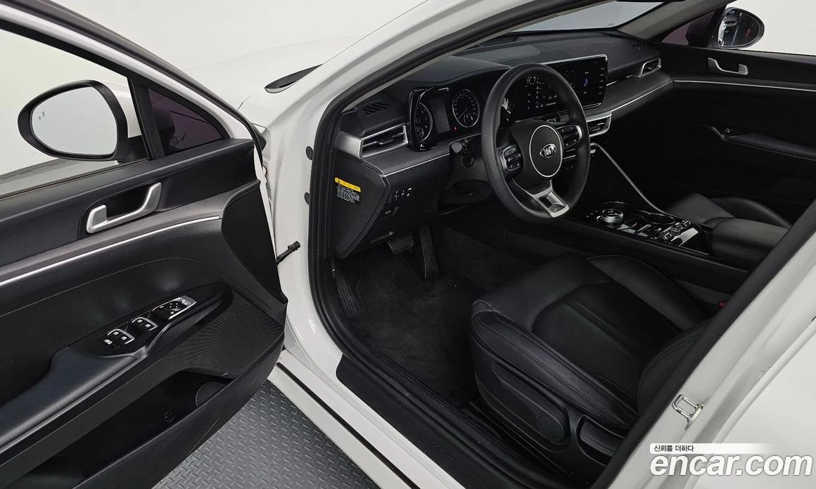 Kia K5 2.0 Trendy, снимка 10 - Автомобили и джипове - 55669018