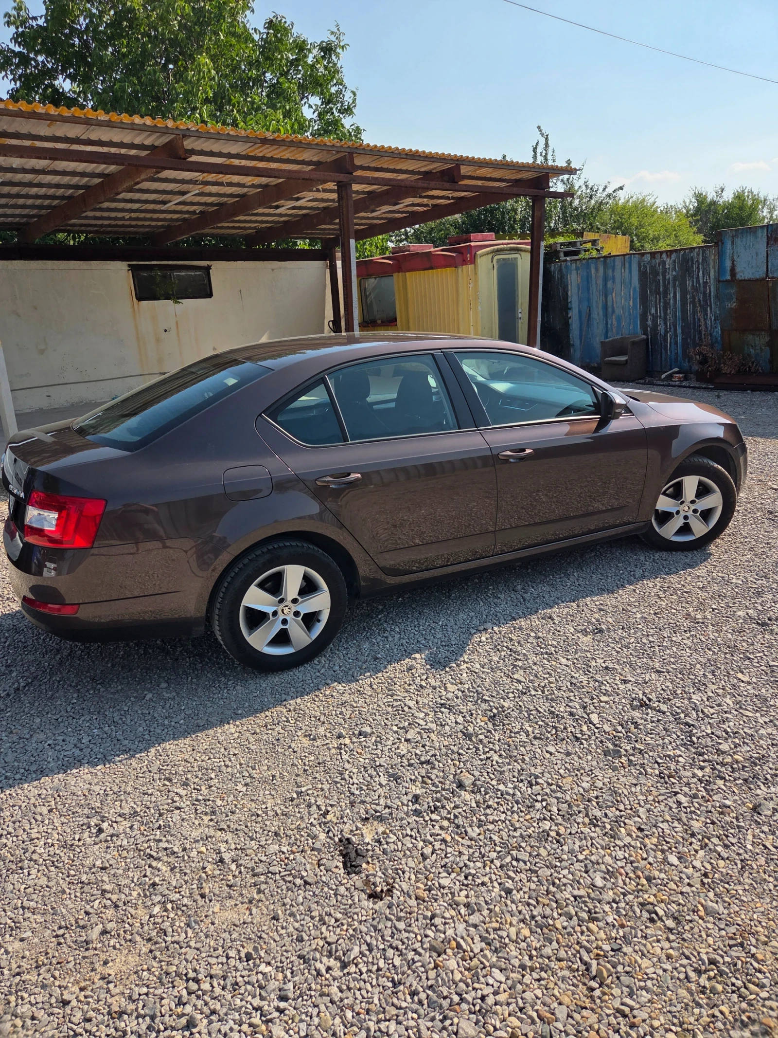 Skoda Octavia 1.6tdi, снимка 4 - Автомобили и джипове - 55738281