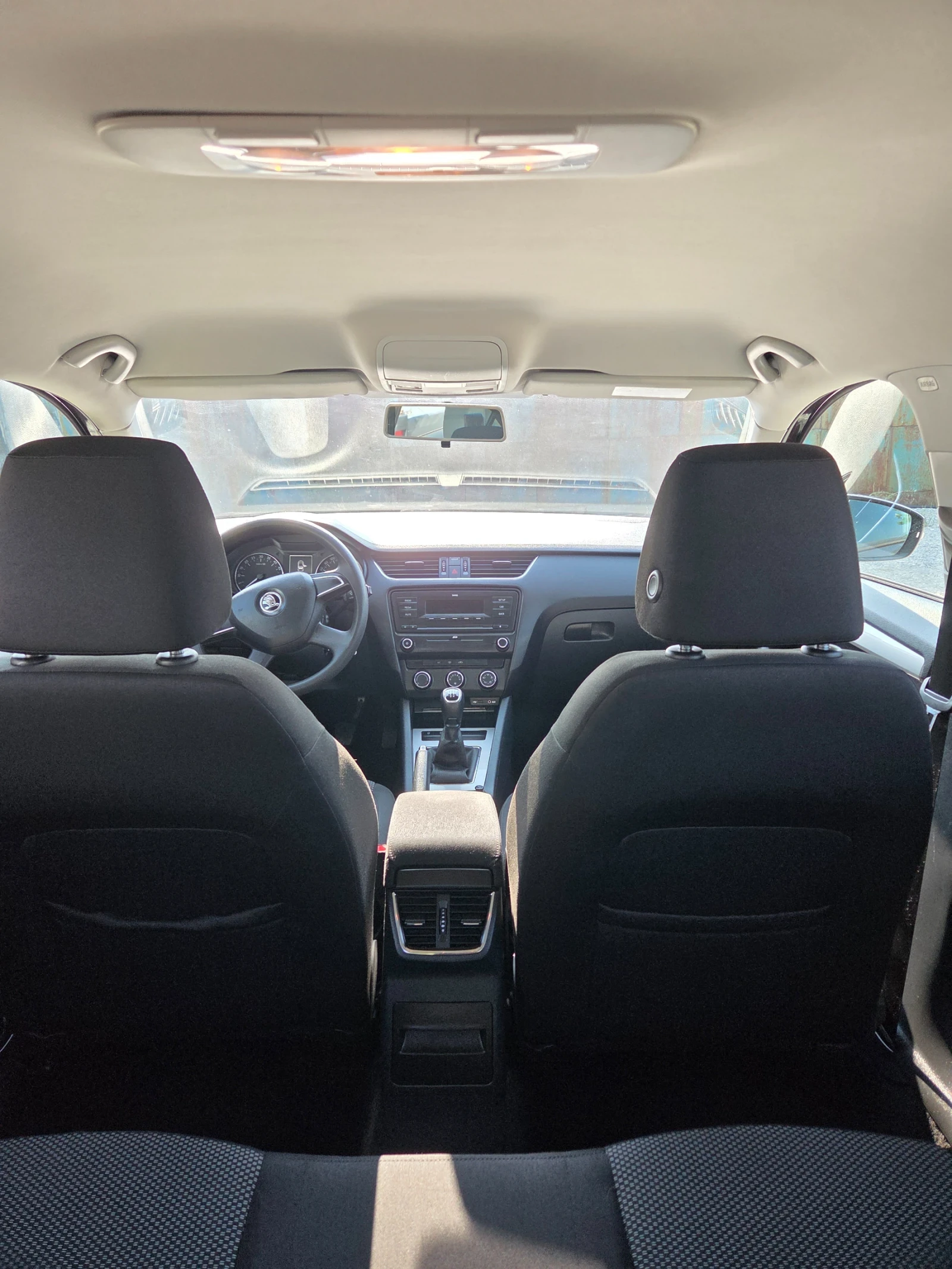 Skoda Octavia 1.6tdi, снимка 9 - Автомобили и джипове - 55738281
