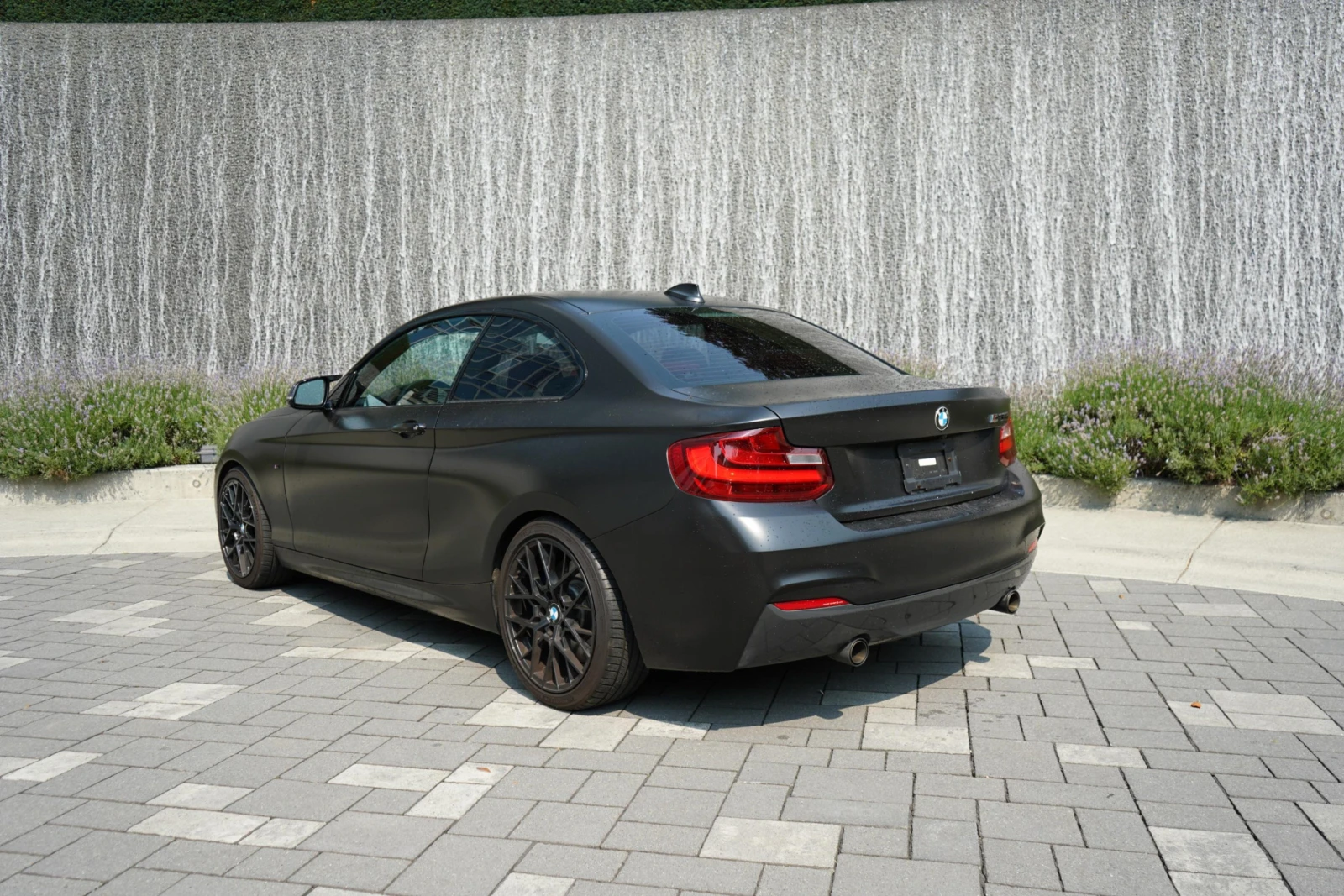 BMW 235 * M235i xDrive * CARFAX * ОПЦИЯ ЗА ФИНАНСИРАНЕ * , снимка 5 - Автомобили и джипове - 55788811