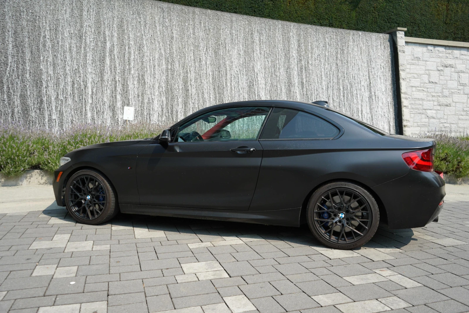 BMW 235 * M235i xDrive * CARFAX * ОПЦИЯ ЗА ФИНАНСИРАНЕ * , снимка 6 - Автомобили и джипове - 55788811