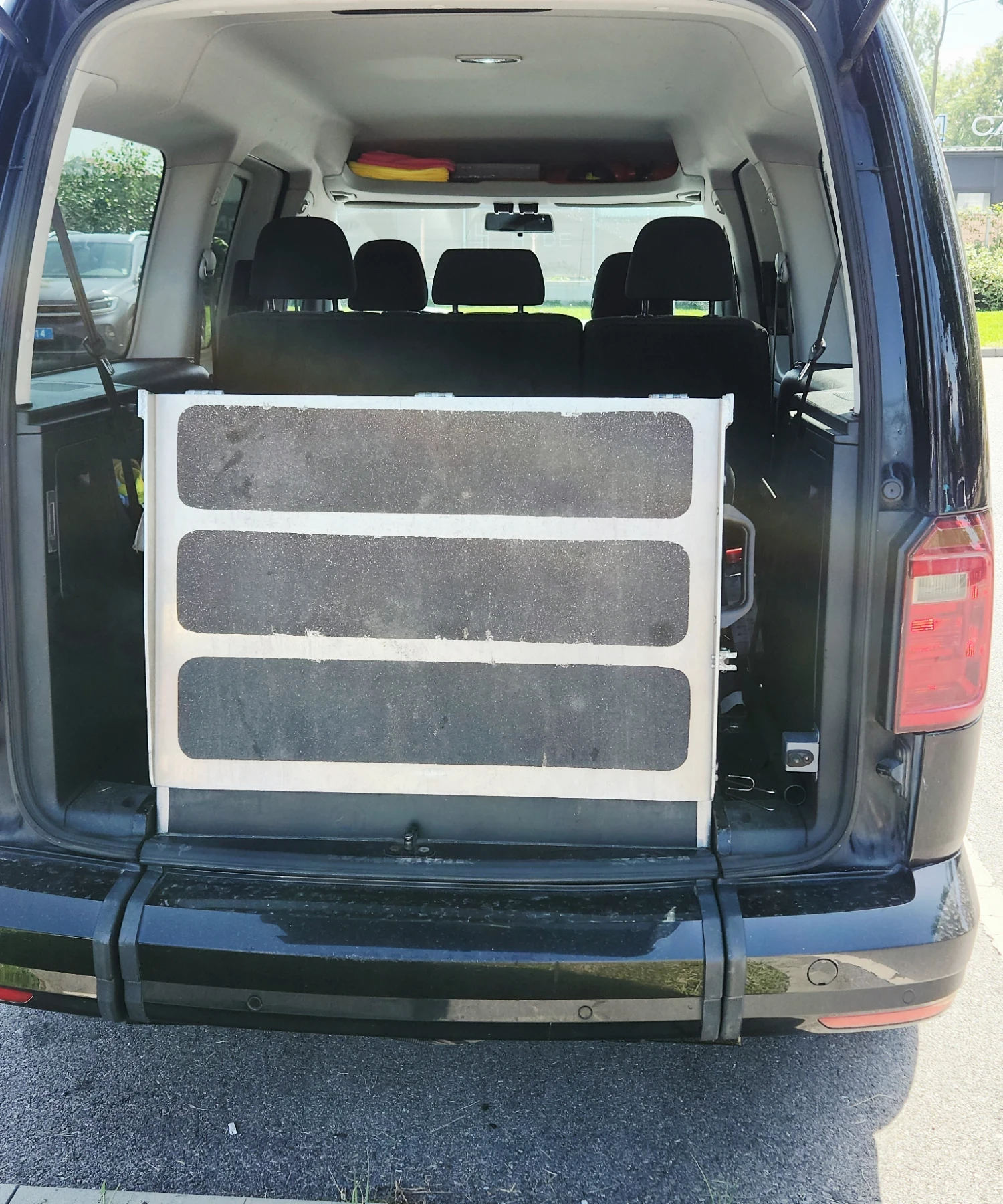 VW Caddy MAXI 6+ 1 special , снимка 12 - Автомобили и джипове - 55875799