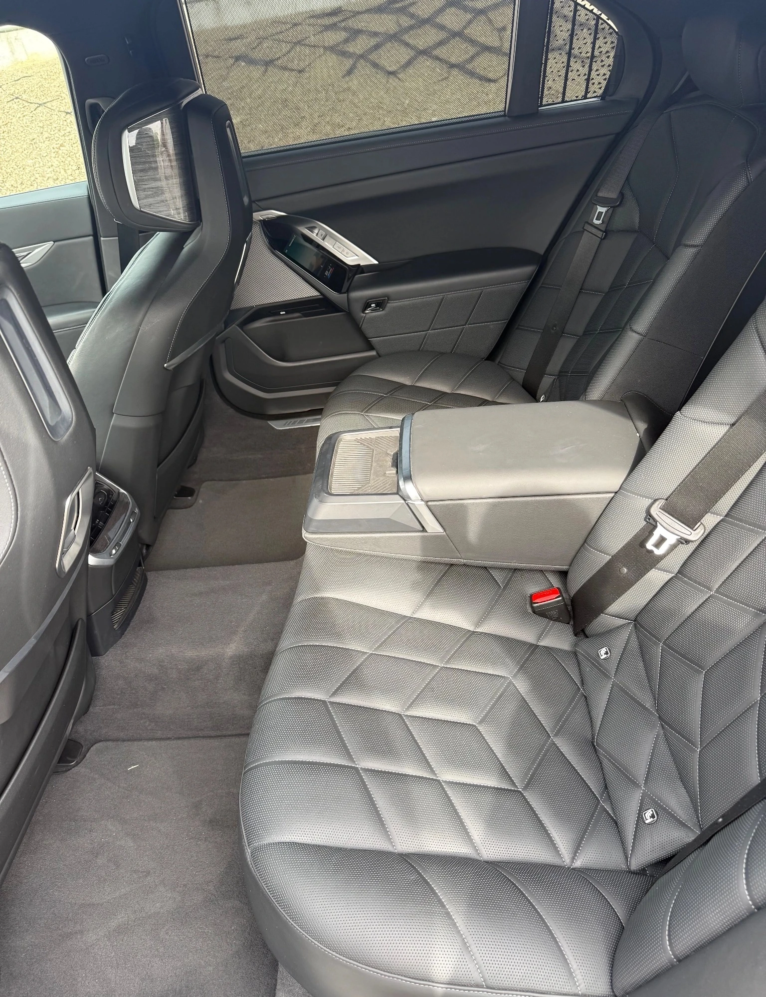 BMW 740 d xDrive M-Sport , снимка 8 - Автомобили и джипове - 56251745