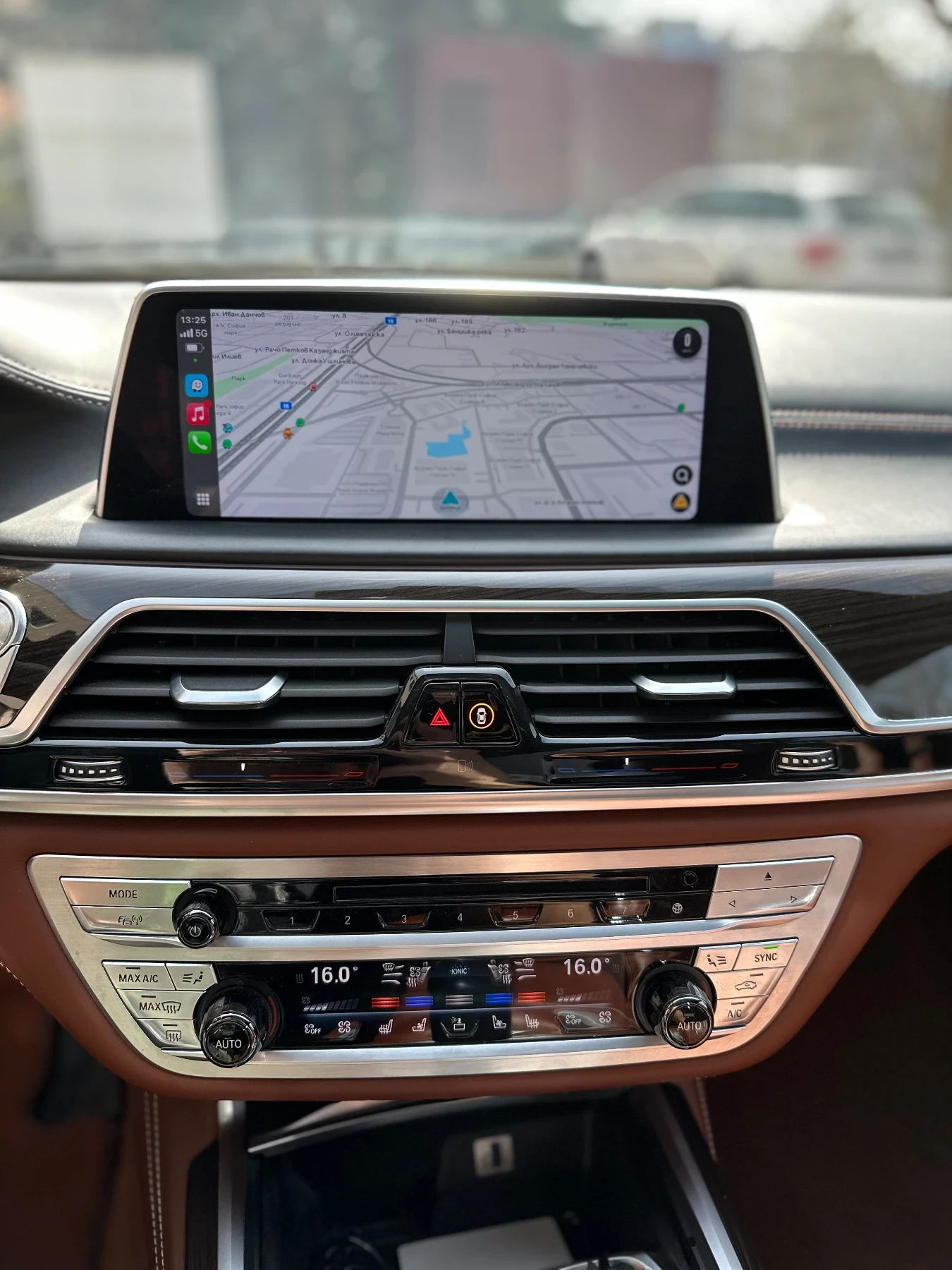 BMW 740 xd Individual, снимка 11 - Автомобили и джипове - 56255096