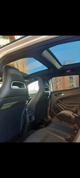 Mercedes-Benz GLA 200 AMG Line, снимка 13