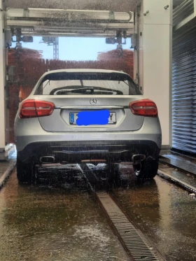 Mercedes-Benz GLA 200 AMG Line, снимка 3