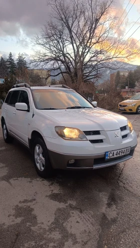 Mitsubishi Outlander 2.4 газ/автомат, снимка 2