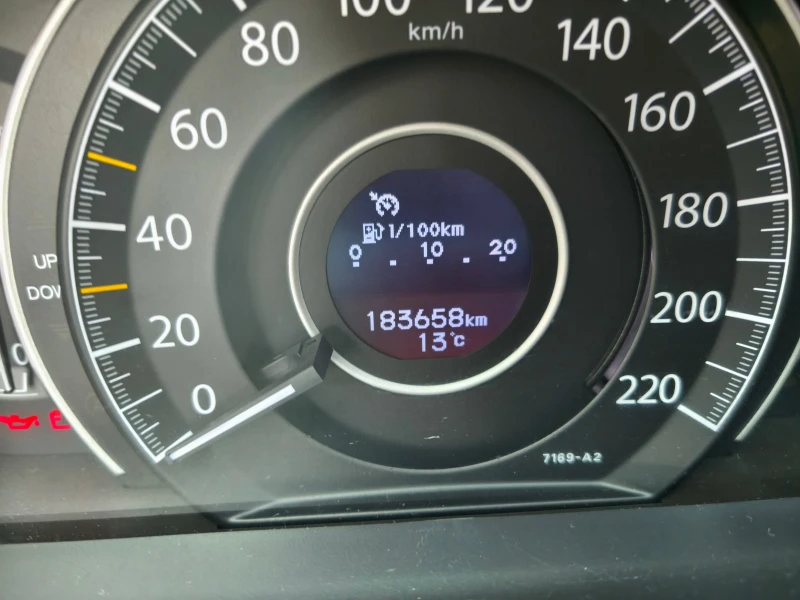 Honda Cr-v 1, 6  120к.с., снимка 16 - Автомобили и джипове - 52517735