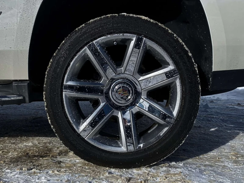 Cadillac Escalade * Premium * CARFAX * ЦЕНА ДО БГ, снимка 6 - Автомобили и джипове - 53471128