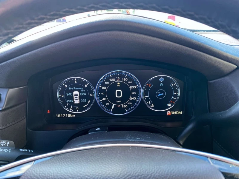 Cadillac Escalade * Premium * CARFAX * ЦЕНА ДО БГ, снимка 15 - Автомобили и джипове - 53471128