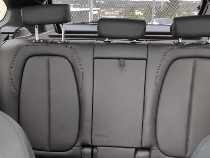 BMW X1 xDrive28i X Line | PANO | HUD | 2 КЛЮЧА | CARFAX, снимка 11 - Автомобили и джипове - 53568116