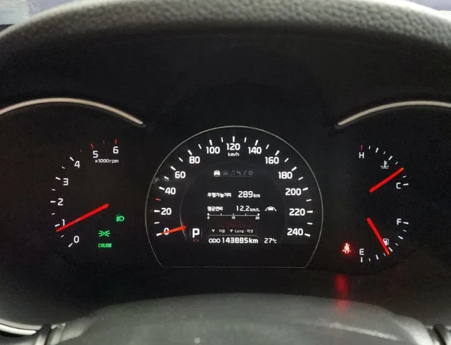 Kia Sorento 2.0 CRDi 4WD - изображение 8