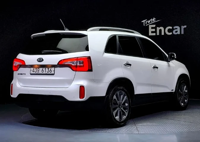 Kia Sorento 2.0 CRDi 4WD - изображение 2