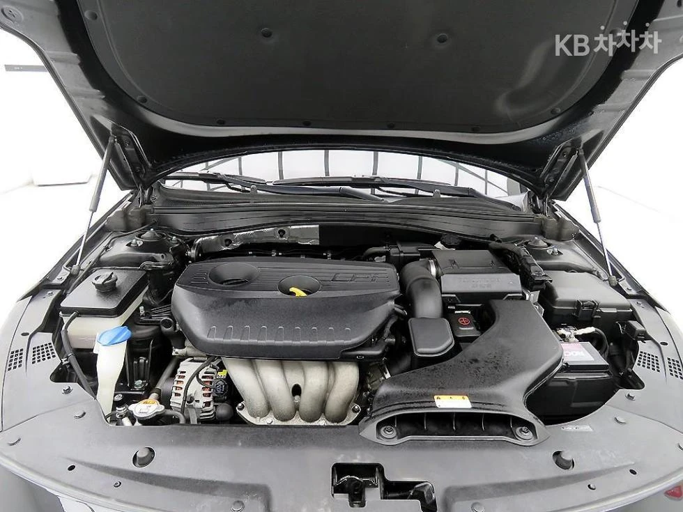 Kia K5 2.0 LPi       | Mobile.bg   11