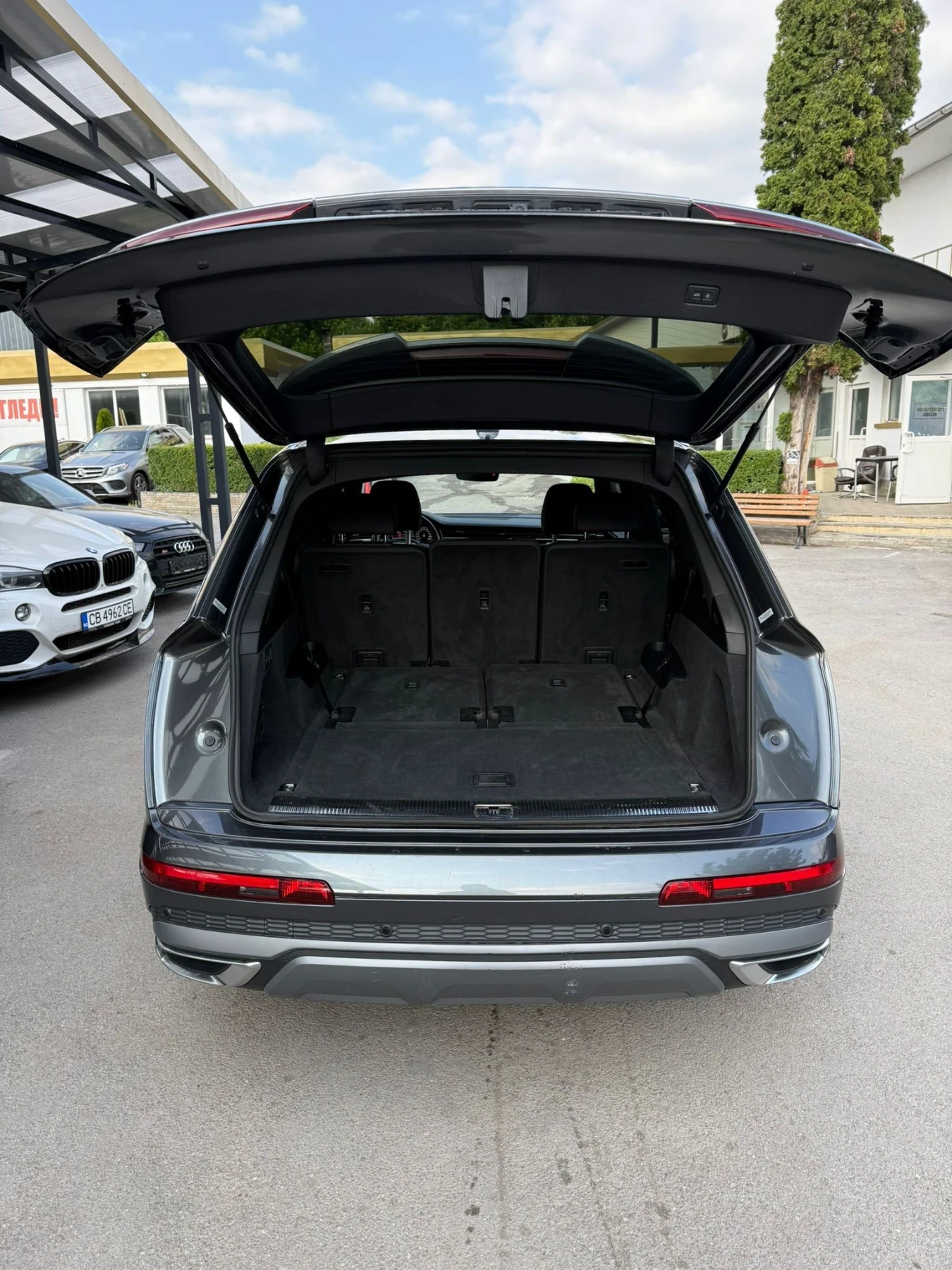 Audi Q7 55TFSI Komfort S-Line Quattro - изображение 8