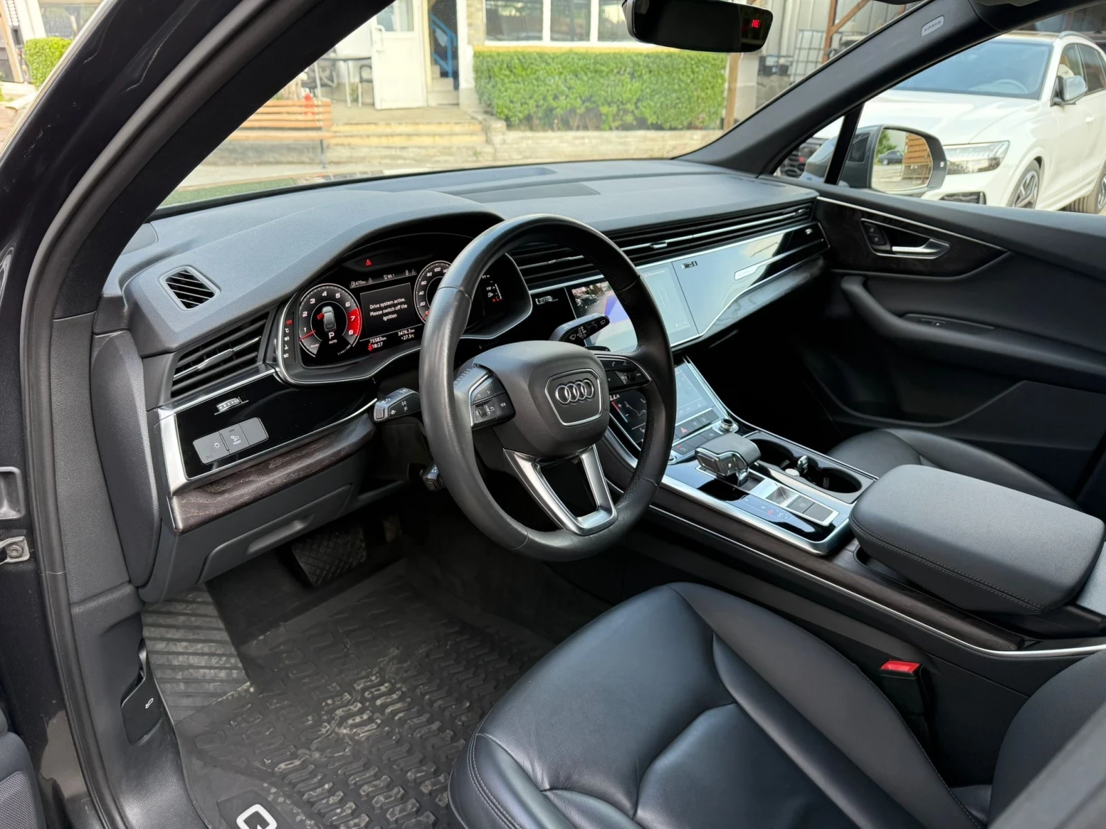 Audi Q7 55TFSI Komfort S-Line Quattro - изображение 9