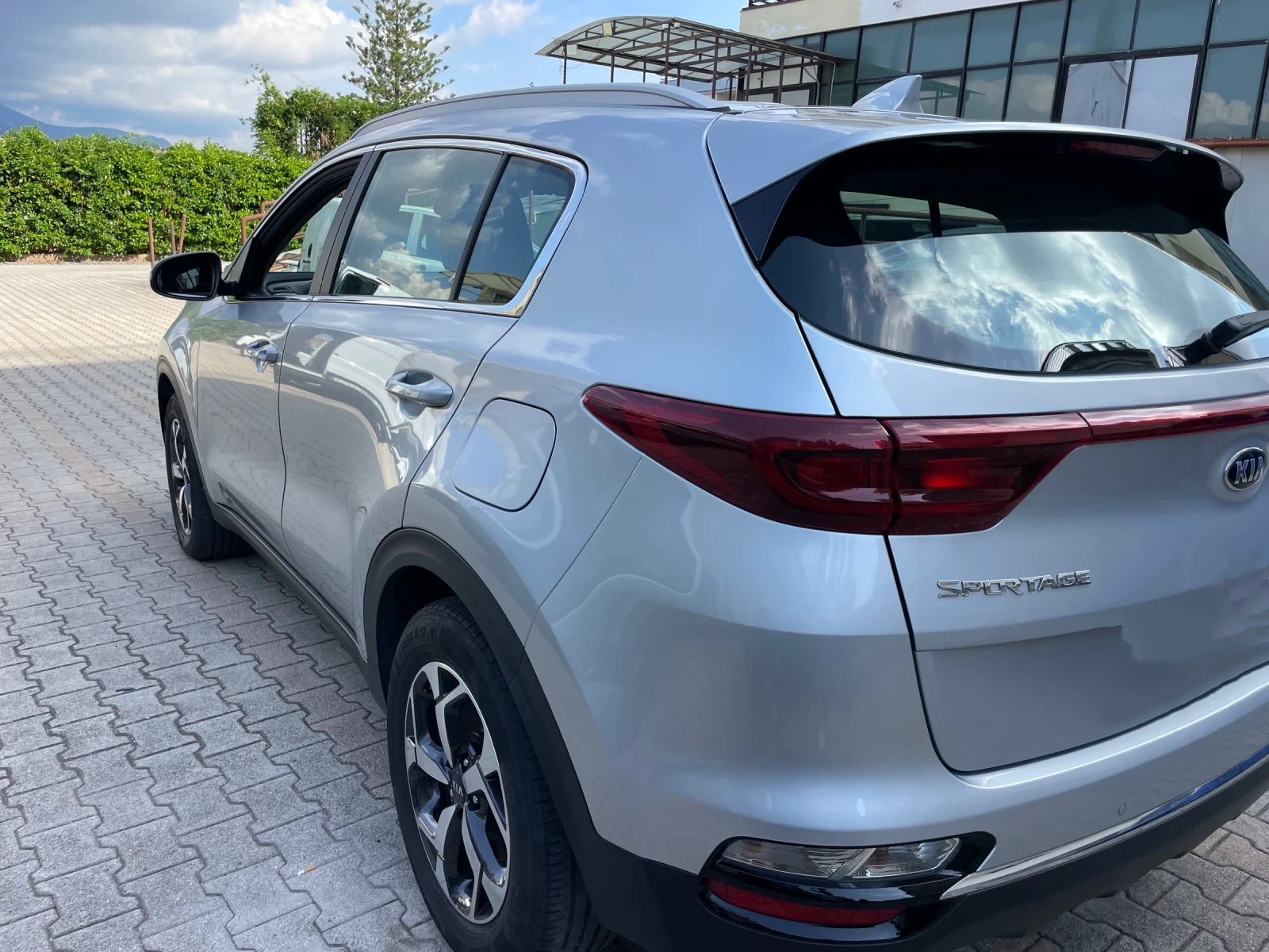 Kia Sportage 1.6 CRDI 136  2WD Mild Hybrid GT Line 30th  - изображение 8