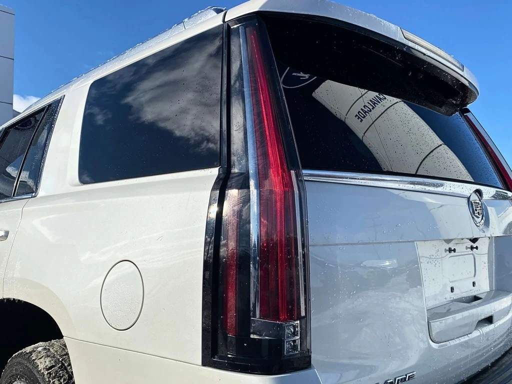 Cadillac Escalade * Premium * CARFAX * ЦЕНА ДО БГ - изображение 10