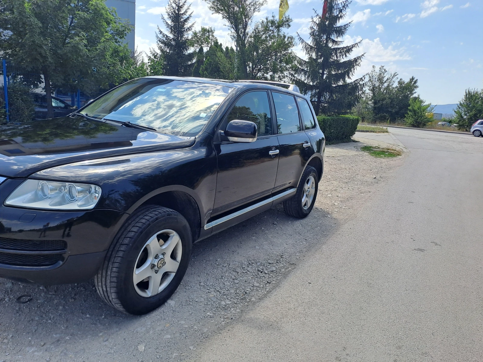 VW Touareg 2.5TDI, снимка 3 - Автомобили и джипове - 54004061