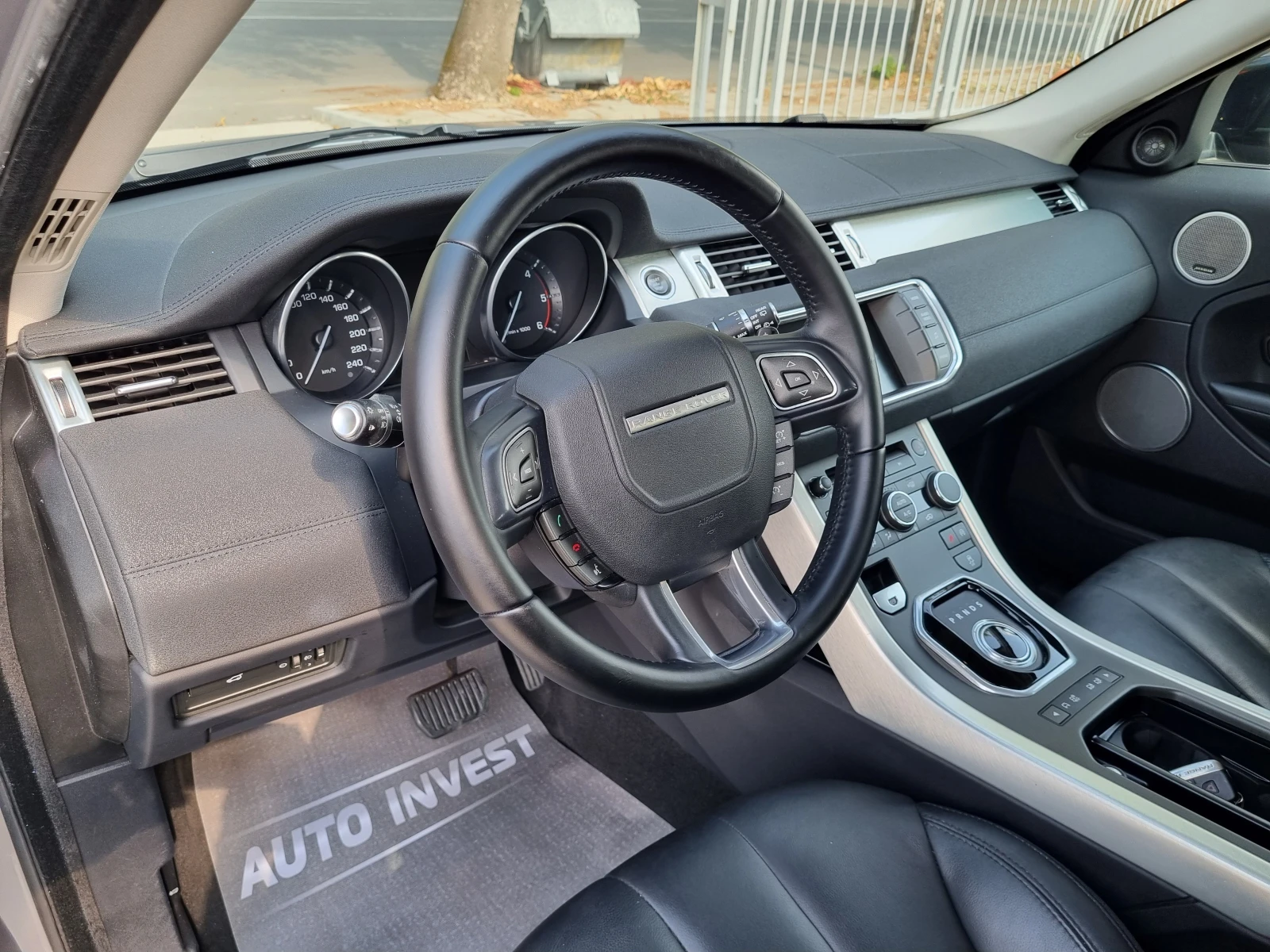 Land Rover Evoque 2.2/150ks, снимка 10 - Автомобили и джипове - 54005815