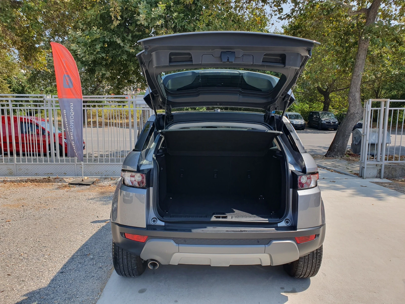 Land Rover Evoque 2.2/150ks, снимка 16 - Автомобили и джипове - 54005815