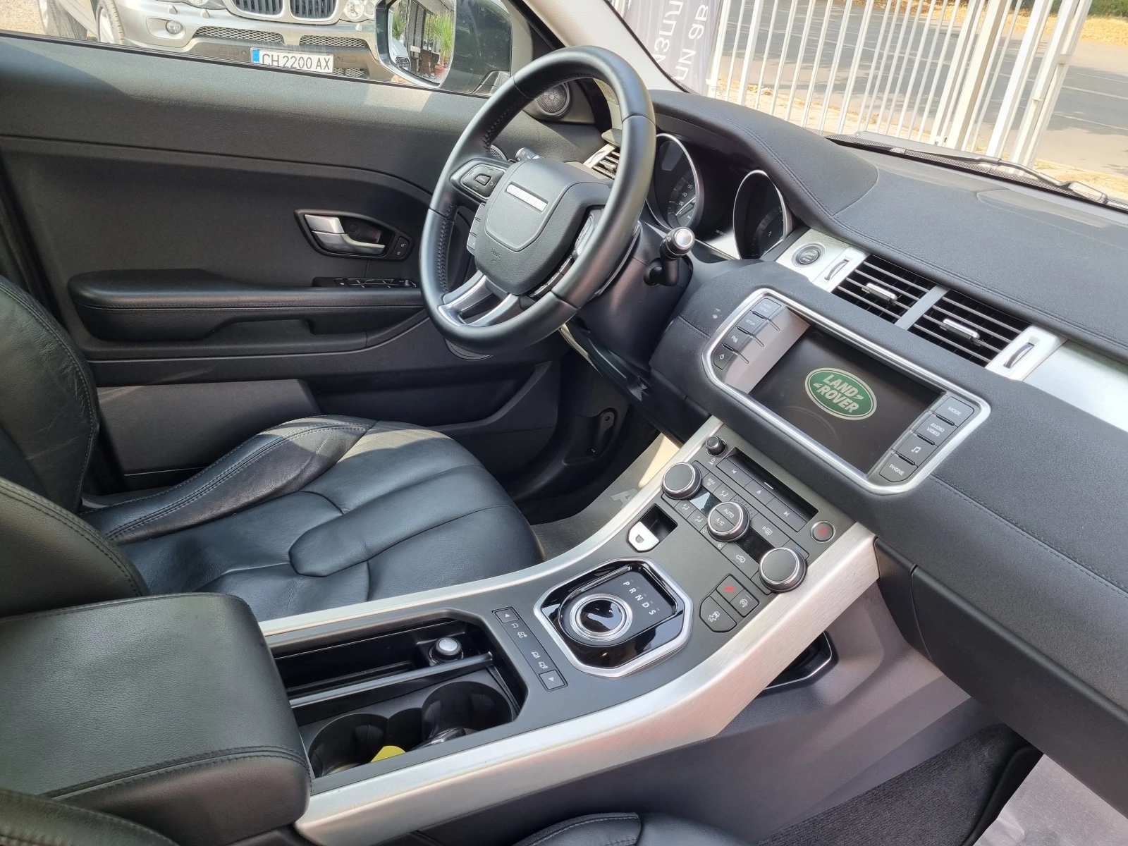 Land Rover Evoque 2.2/150ks, снимка 15 - Автомобили и джипове - 54005815
