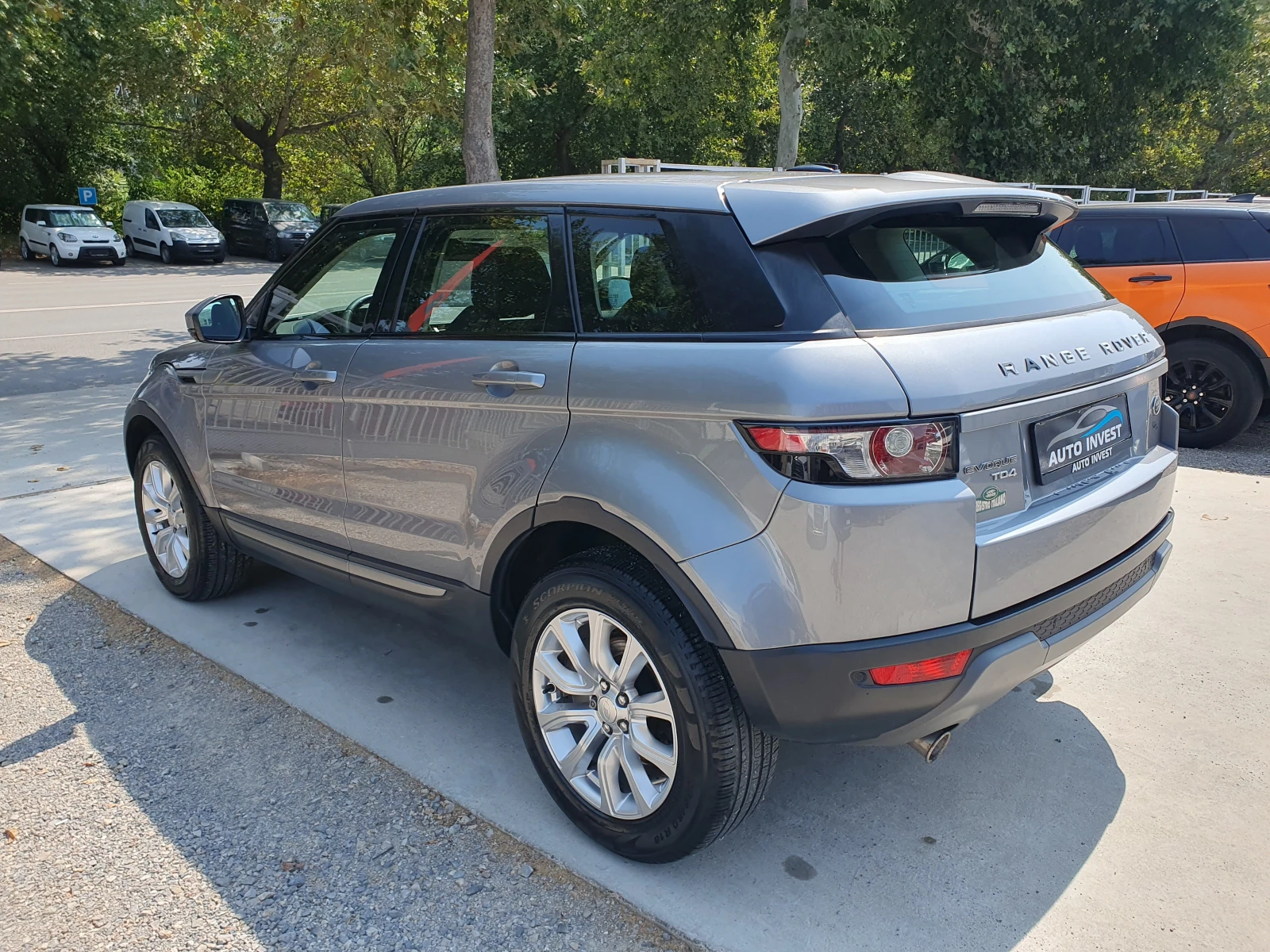 Land Rover Evoque 2.2/150ks, снимка 5 - Автомобили и джипове - 54005815